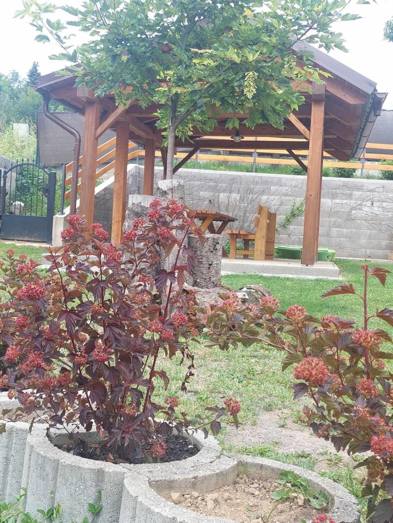 Burg Nad Banskou Stiavnicou Konuk evi Stiavnicke Bane Dış mekan fotoğraf